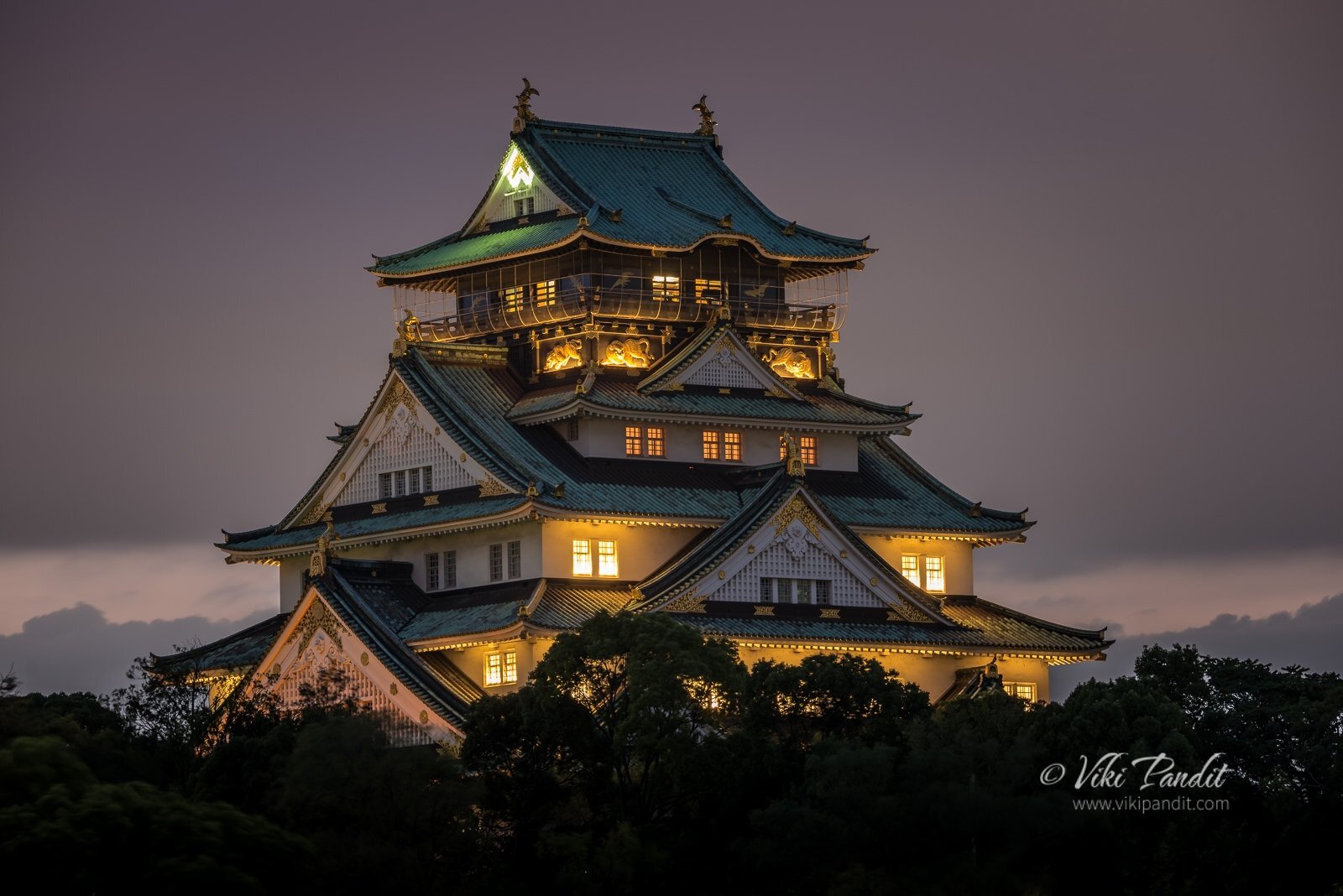 A first-timer's guide to Osaka Castle: where to eat, stay & explore